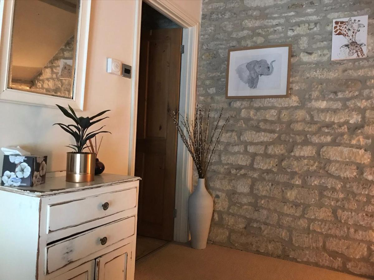 Dove Cottage Bisley  외부 사진