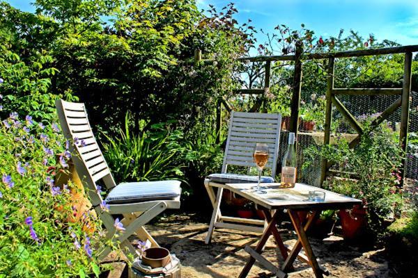 Dove Cottage Bisley  외부 사진