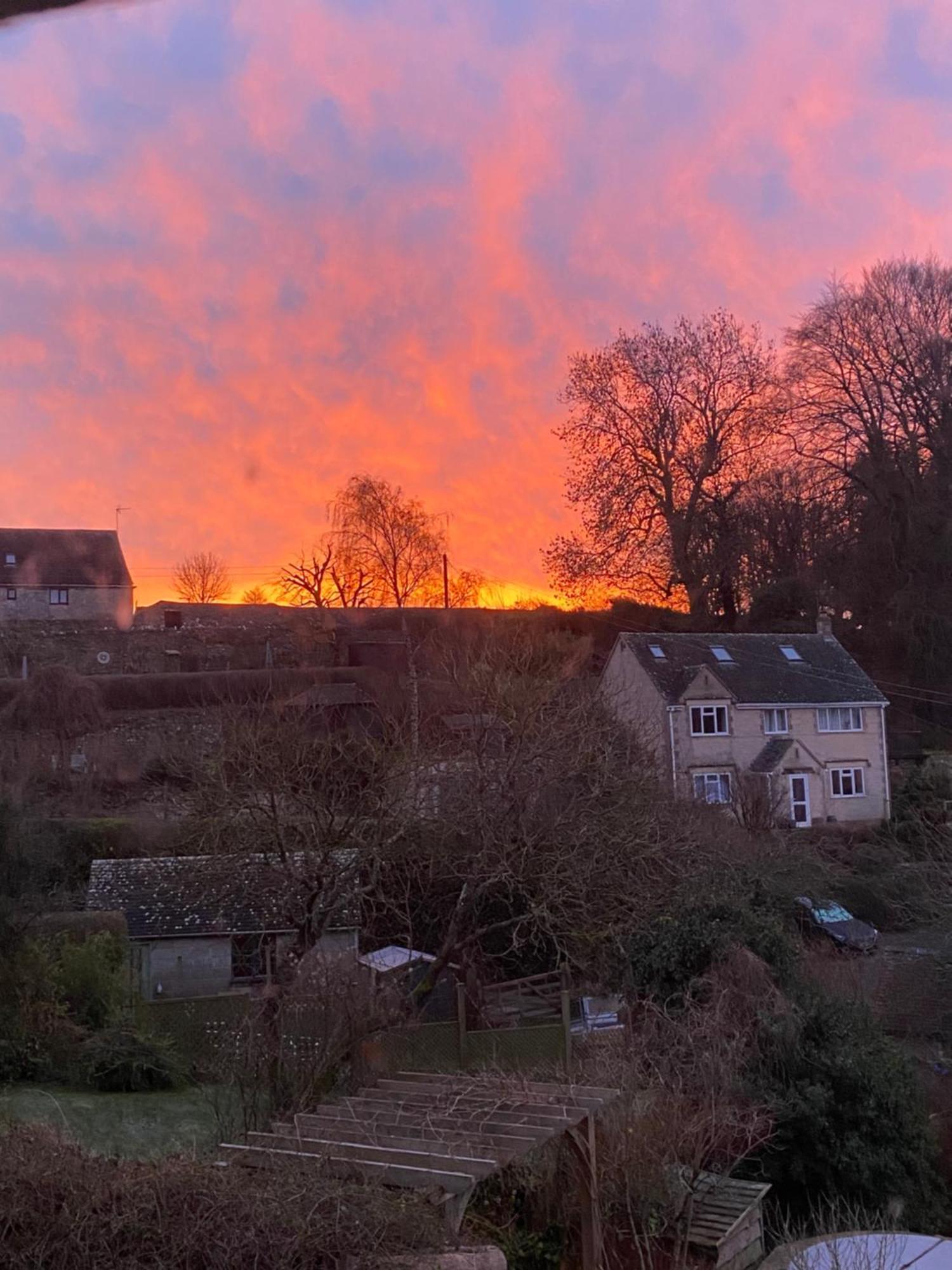 Dove Cottage Bisley  외부 사진